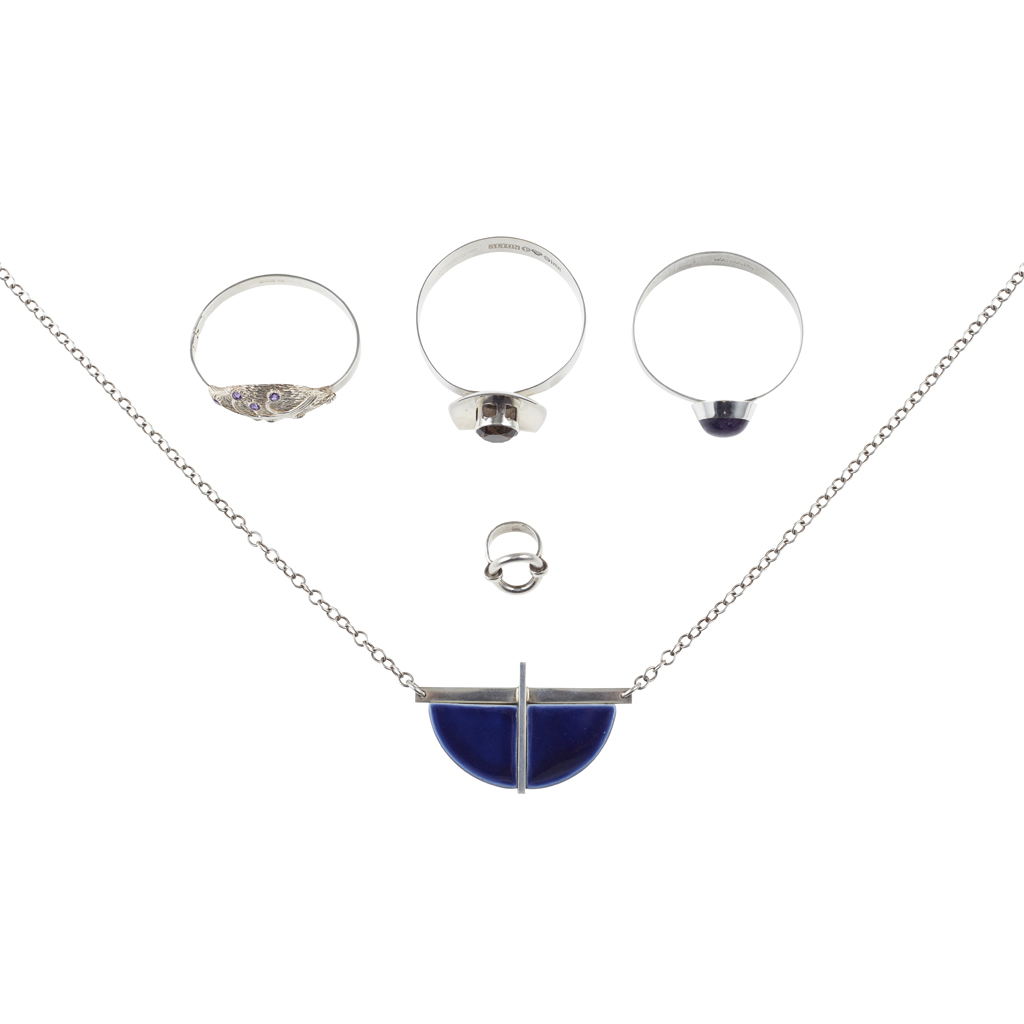 Lot 14 - A collection of silver and gem set jewellery