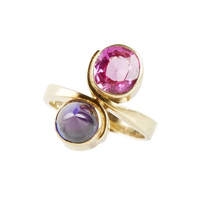 Lot 232 - An amethyst and pink tourmaline set ring
