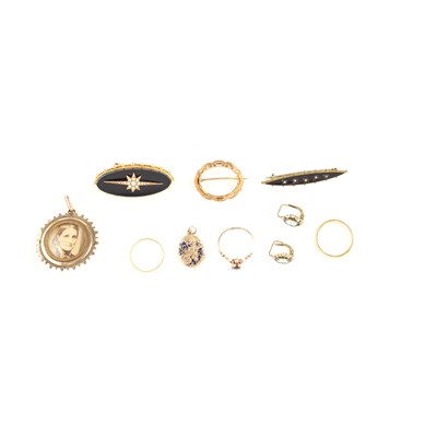 Lot 302 - A collection of jewellery