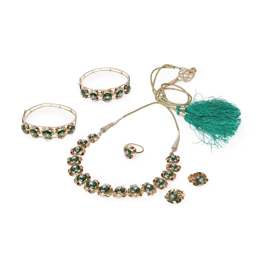 Lot 98 - A suite of Indian jewellery
