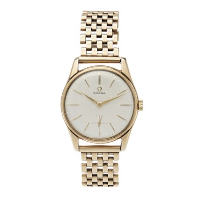 Lot 268 - A gentleman's 9ct gold wrist watch, Omega