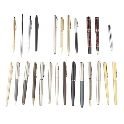 Lot 246 - A collection of various fountain and other pens
