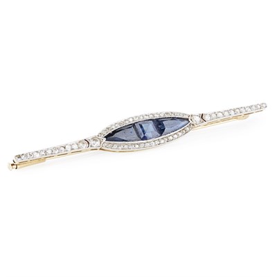 Lot 109 - An early 20th century sapphire and diamond set bar brooch