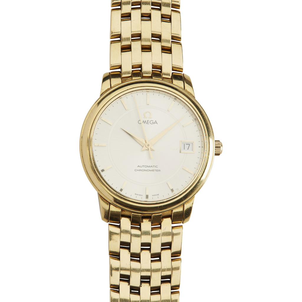 Lot 326 - A gentleman's 18ct gold wrist watch, Omega