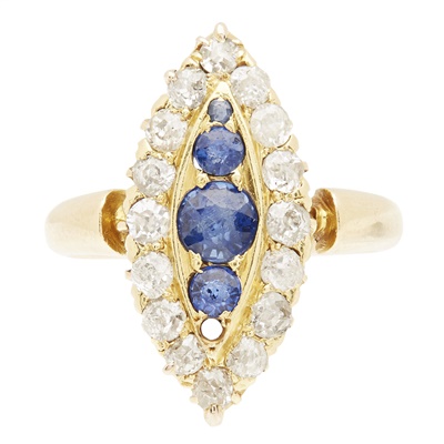 Lot 212 - A sapphire and diamond set ring