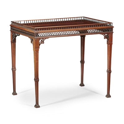 Lot 104 - GEORGE III STYLE MAHOGANY SILVER TABLE
