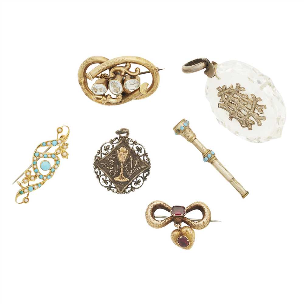 Lot 296 - A collection of jewellery