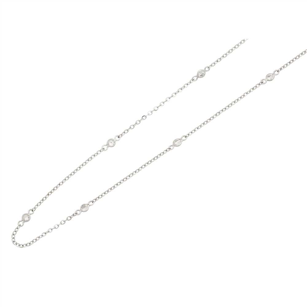 Lot 178 - A contemporary diamond set necklace