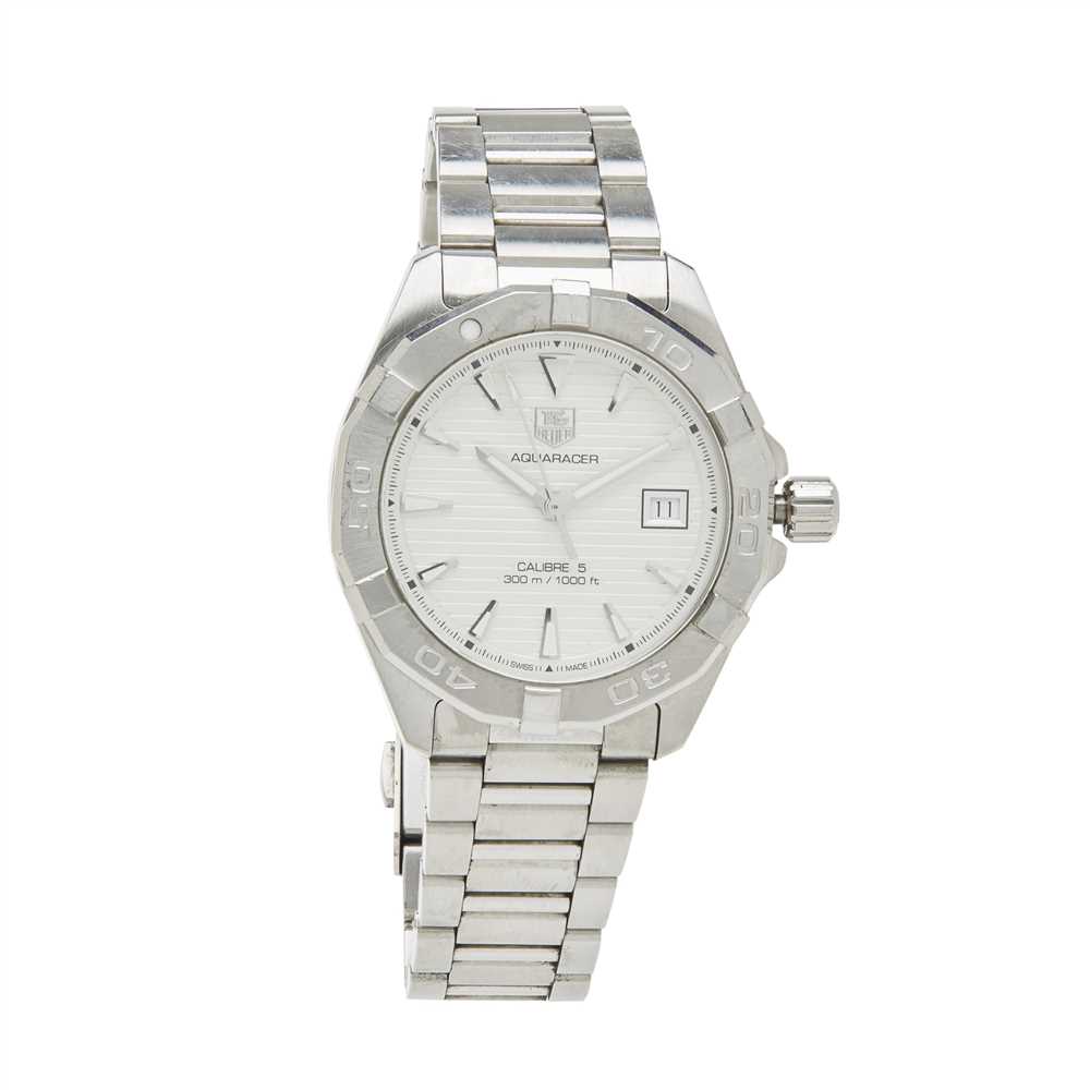 Lot 337 - A gentleman's stainless steel wrist watch, Tag Heuer