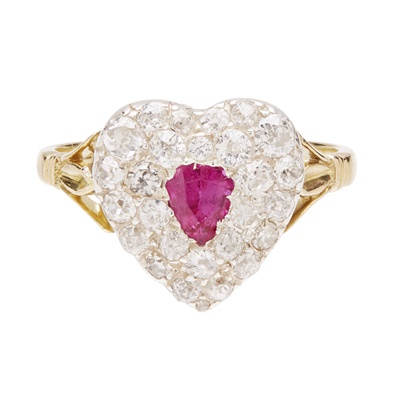 Lot 44 - A ruby and diamond set ring