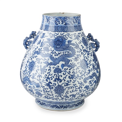 Lot 200 - LARGE BLUE AND WHITE JAR