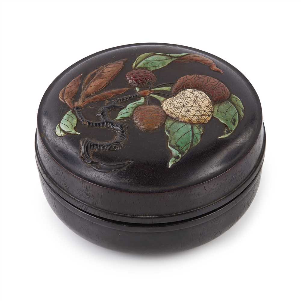 Lot 23 - ZITAN MOTHER-OF-PEARL AND HARDSTONE INLAID CIRCULAR BOX AND COVER