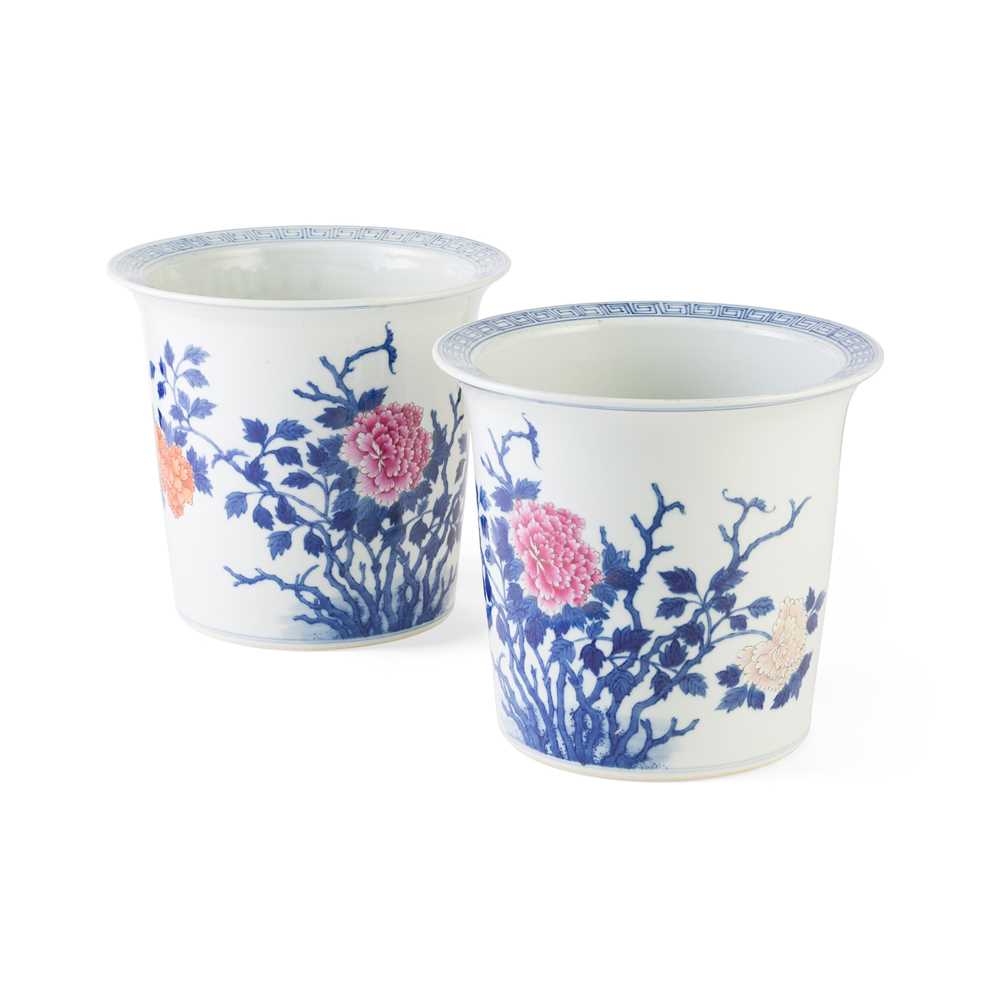 Lot 188 - PAIR OF BLUE AND WHITE WITH UNDERGLAZE RED JARDINIÈRE