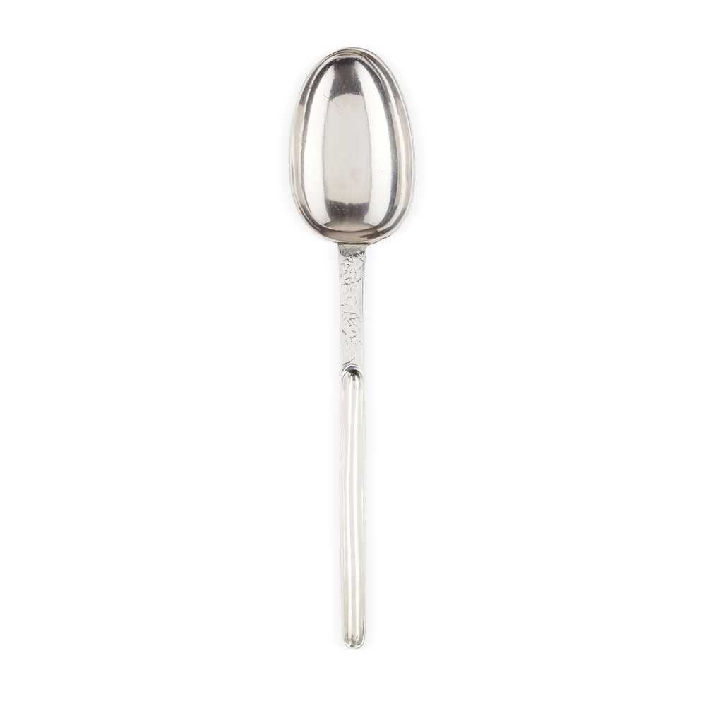 Lot 322 - A rare William and Mary combination marrow spoon scoop