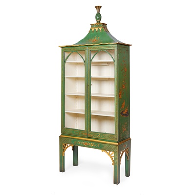 Lot 302 - REGENCY STYLE GREEN PAINTED AND GILT WOOD DISPLAY CABINET