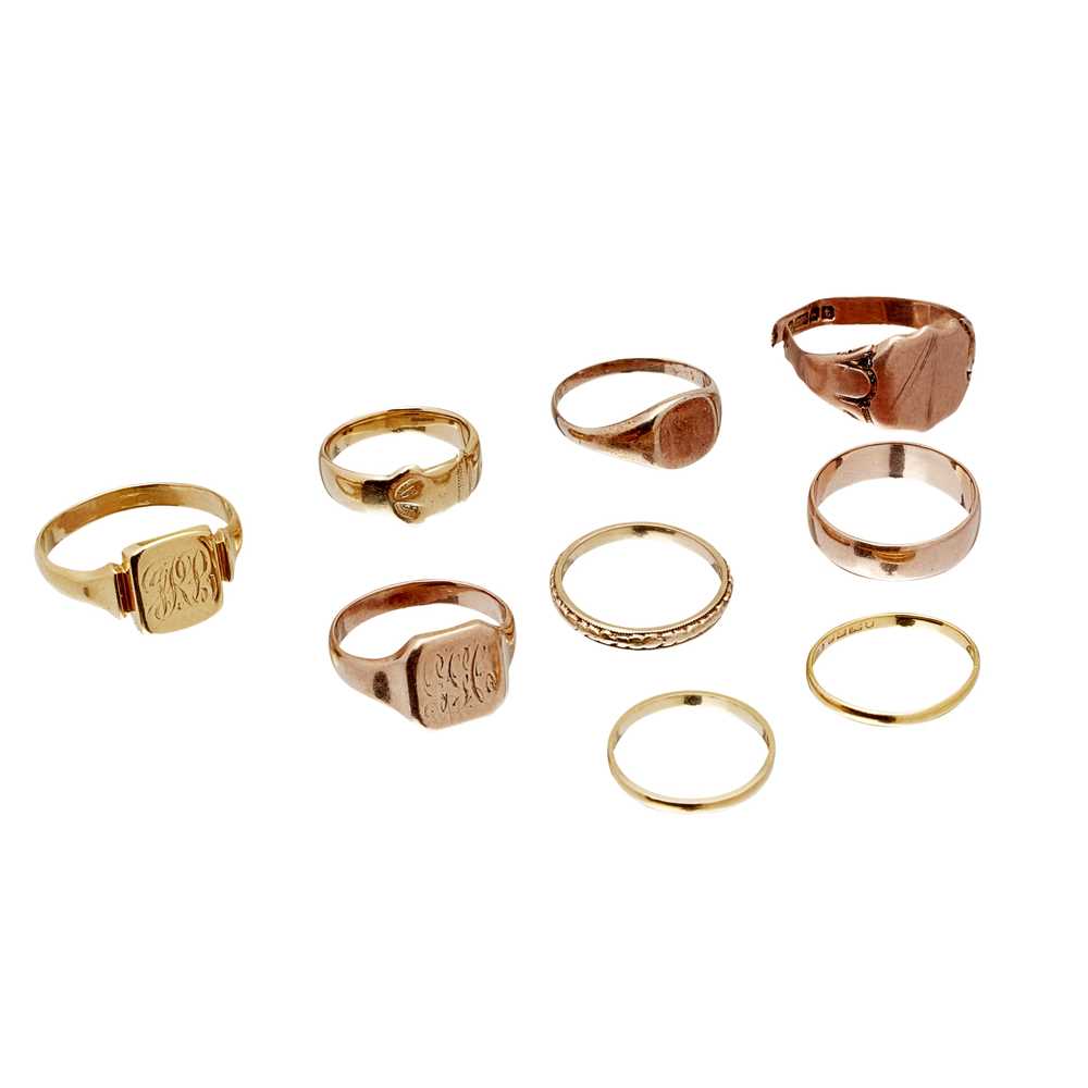 Lot 110 - A collection of gold rings