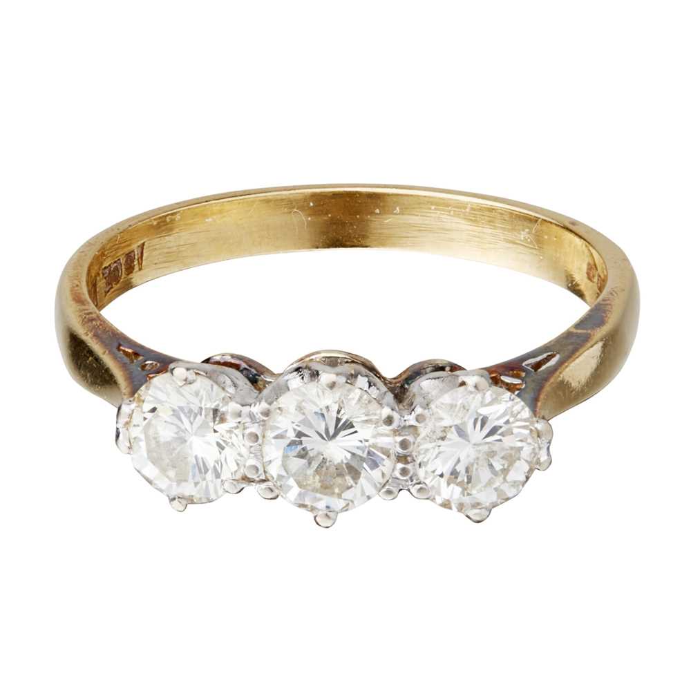Lot 91 - A three stone diamond ring