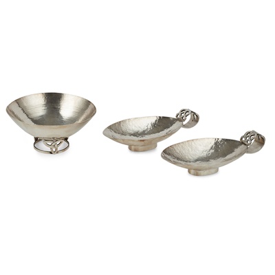 Lot 243 - A PAIR OF SMALL  SCOTTISH PIN TRAYS AND A SIMILAR COMPORT