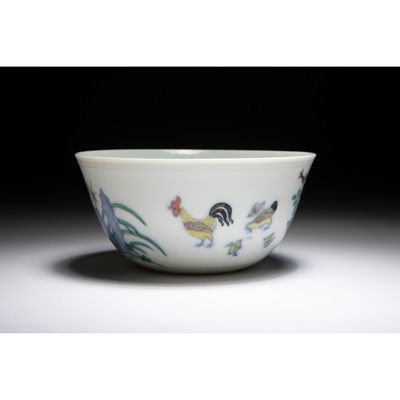 Lot 152 - DOUCAI 'CHICKEN' CUP