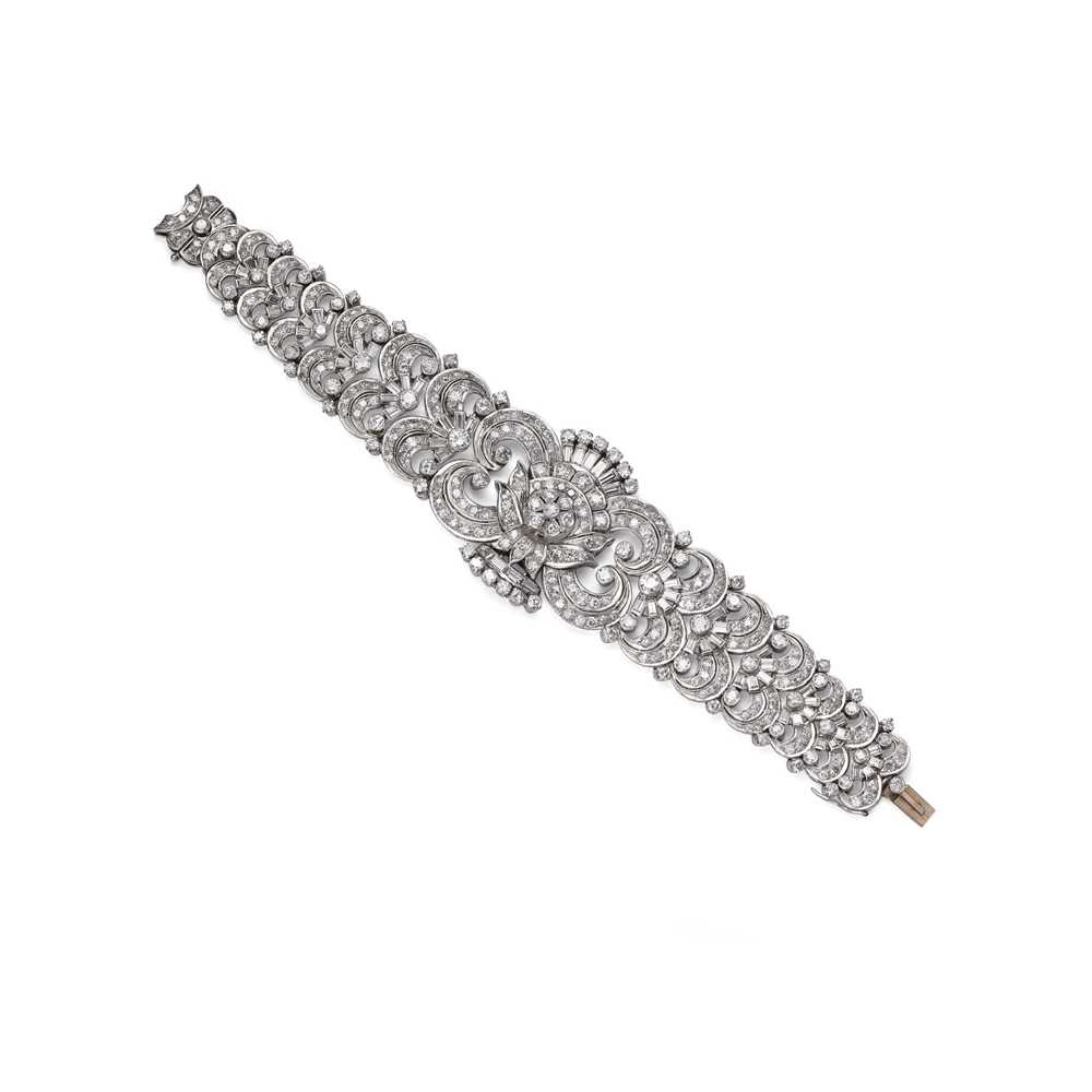 Lot 62 - A diamond bracelet, 1940s