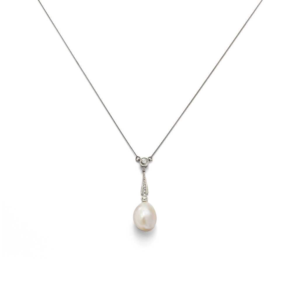 Lot 3 - An early 20th century natural pearl and diamond pendant