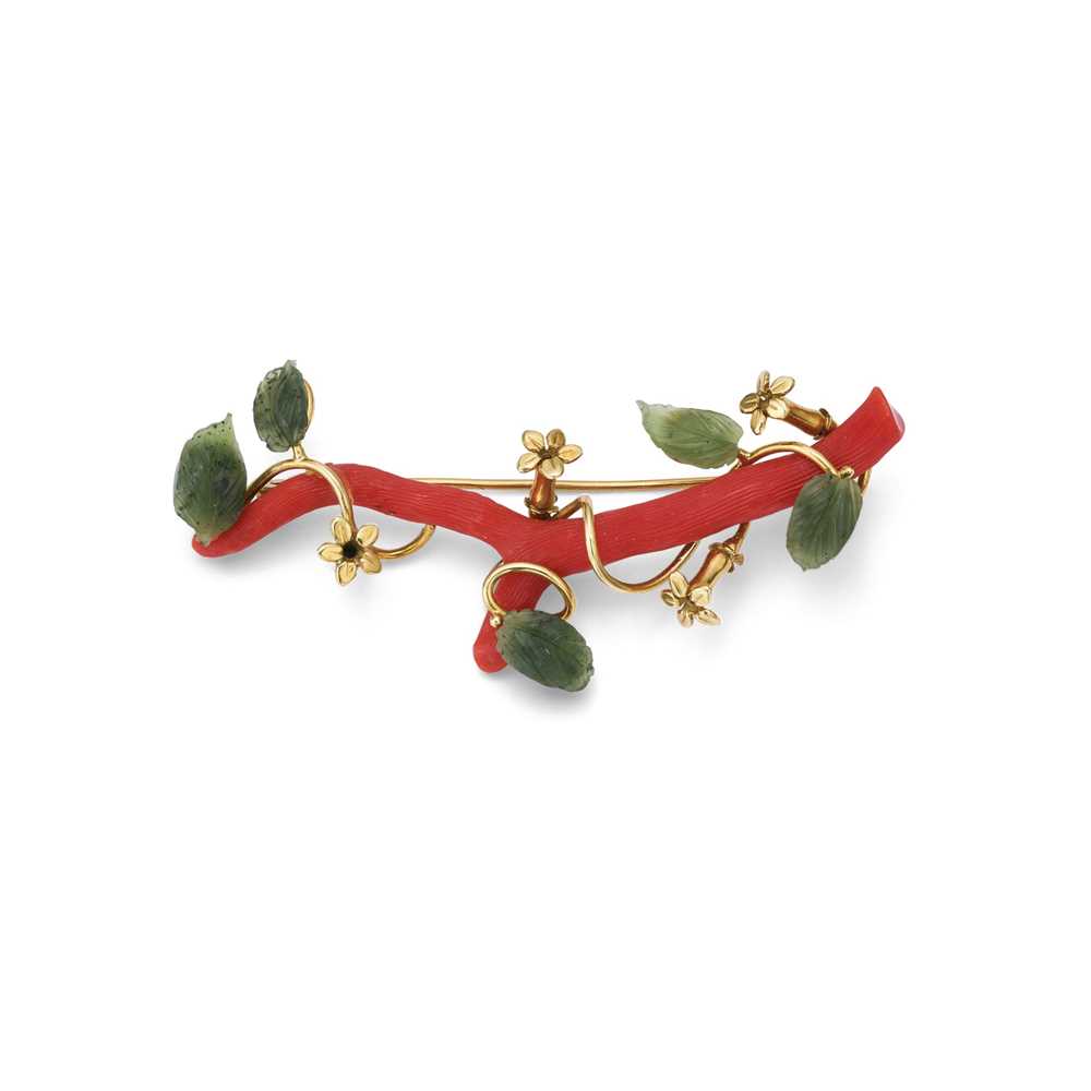Lot 75 - A nephrite and coral branch brooch, by John Donald, 1980