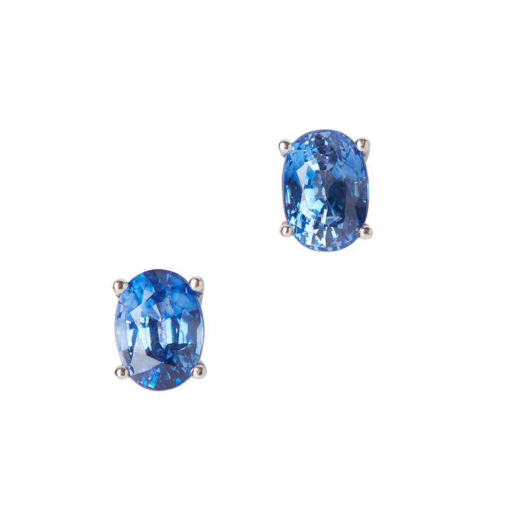Lot 15 - A pair of sapphire set ear studs