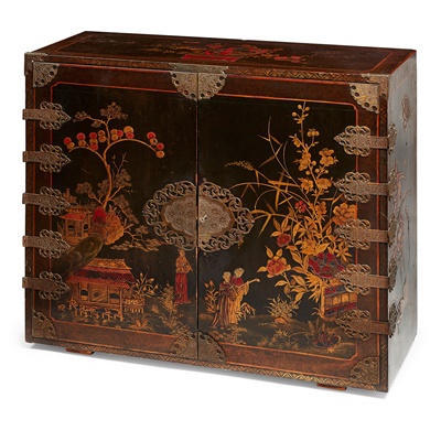Lot 285 - JAPANNED TABLE CABINET