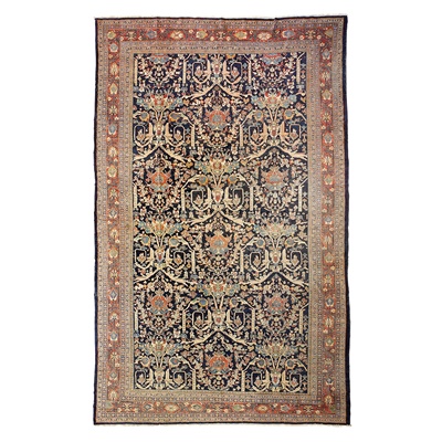 Lot 672 - LARGE SULTANABAD CARPET