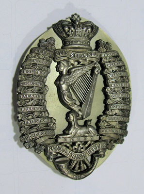 Lot 101 - Royal Irish Rifles - A Victorian silver Other Ranks Cross-belt set