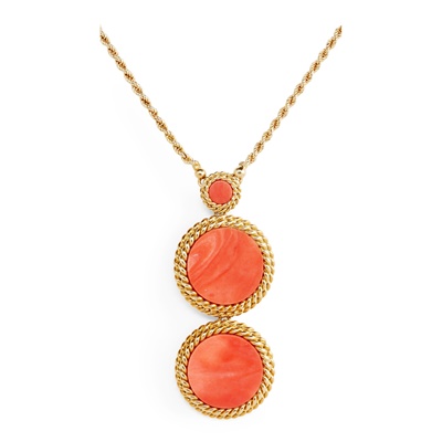 Lot 30 - An 18ct gold coral set necklace