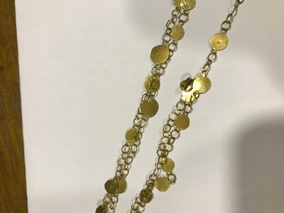Lot 25 - A pair of 18ct gold chains