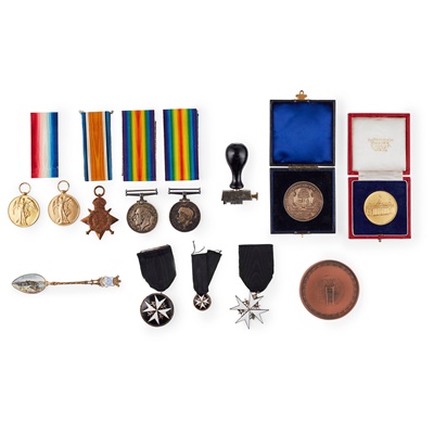 Lot 264 - A collection of war and academic medals