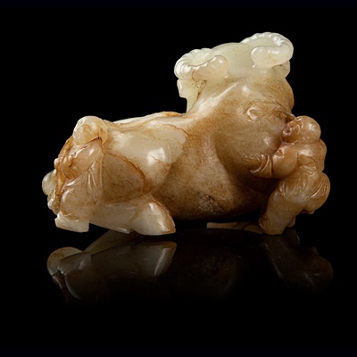 Lot 129 - WHITE JADE WITH RUSSET SKIN CARVING OF A BUFFALO WITH BOYS