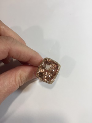 Lot 54 - A morganite and diamond set cocktail ring
