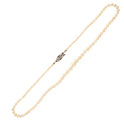 Lot 50 - A natural pearl and diamond set necklace