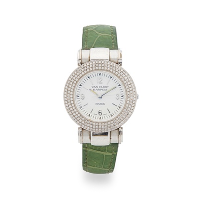 Lot 133 - Van Cleef & Arpels: a lady's diamond set watch