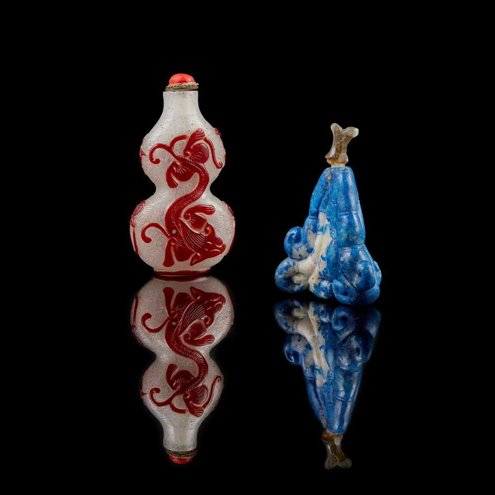 Lot 144 - GROUP OF TWO SNUFF BOTTLES