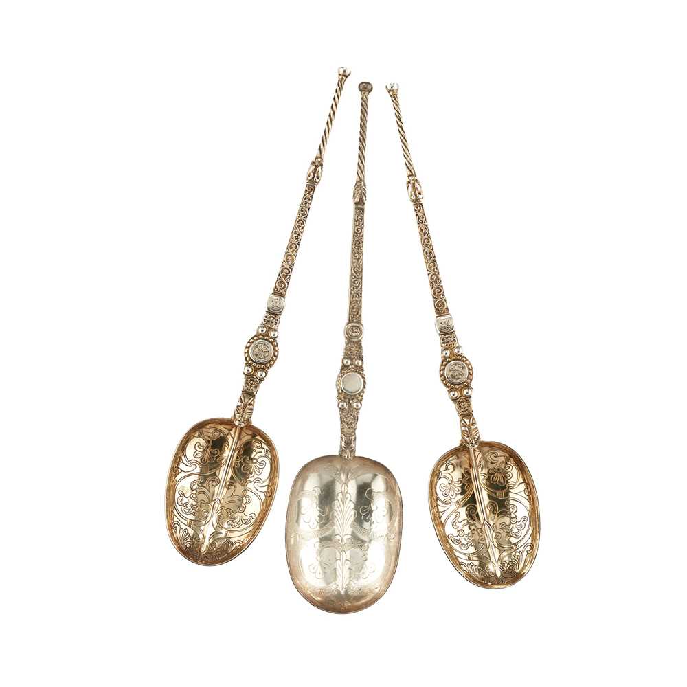 Lot 189 - A PAIR OF SILVER GILT REPRODUCTION ANOINTING SPOONS