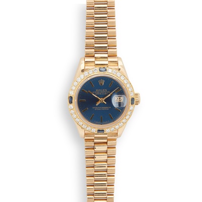 Lot 140 - Rolex: a lady's gold wrist watch