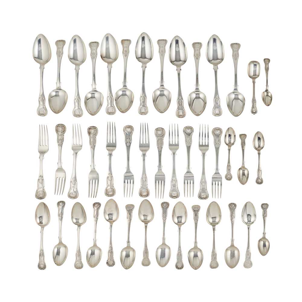 Lot 281 - A collection of single struck King's pattern flatware