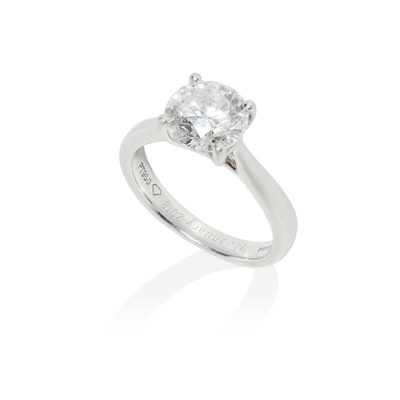 Lot 409 - A single-stone diamond ring