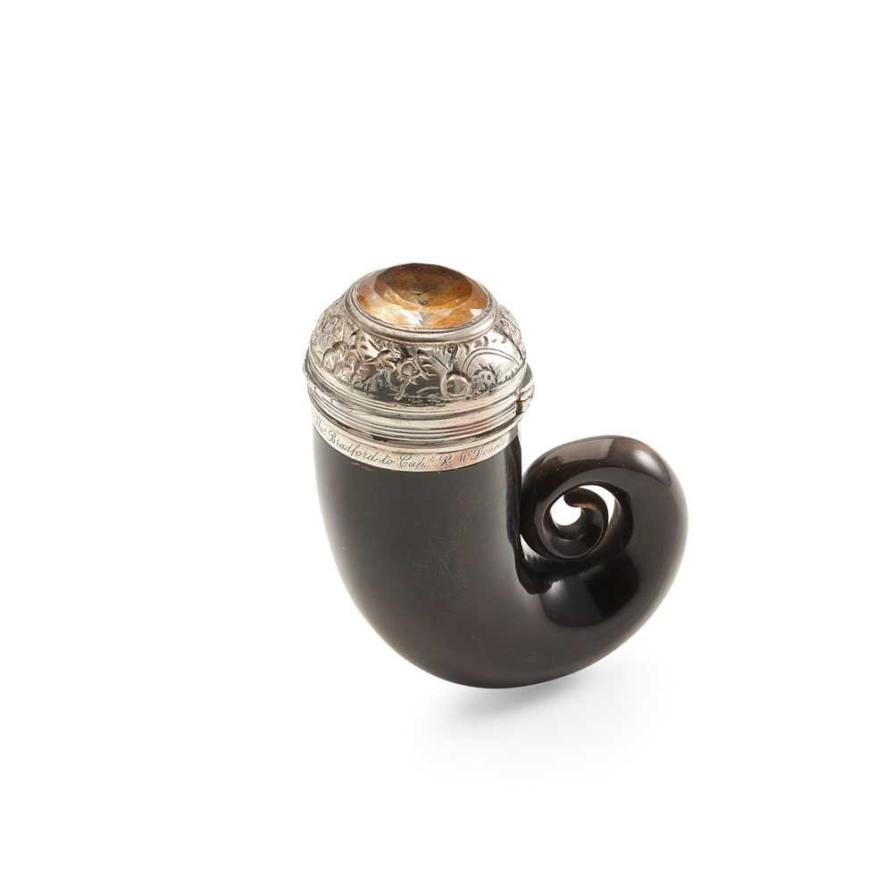 Lot 116 - A CURLY HORN SNUFF MULL - MILITARY INTEREST