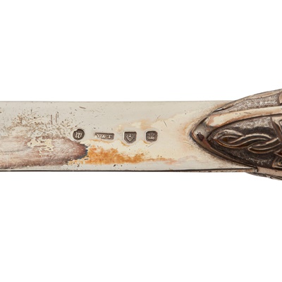 Lot 104 - A VICTORIAN PAPER KNIFE
