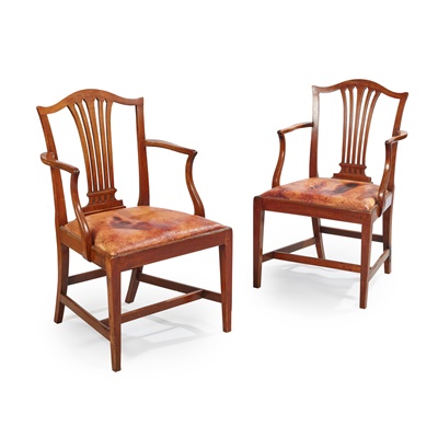 Lot 79 - A SET OF FIVE GEORGIAN STYLE MAHOGANY DINING CHAIRS