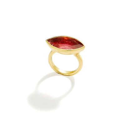 Lot 78 - A pink tourmaline single-stone ring