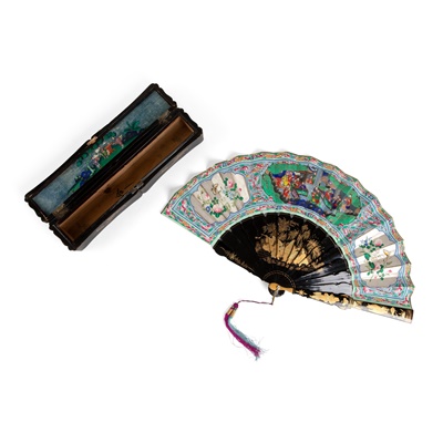 Lot 29 - CANTON LACQUERED AND PAPER 'BIRDS AND FLOWERS' FAN WITH BOX