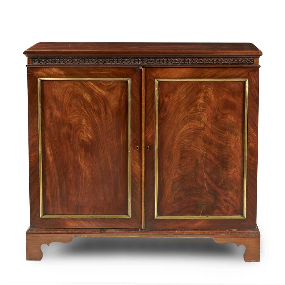 Lot 86 - GEORGE III LOW PRESS CUPBOARD, ATTRIBUTED TO GILLOWS
