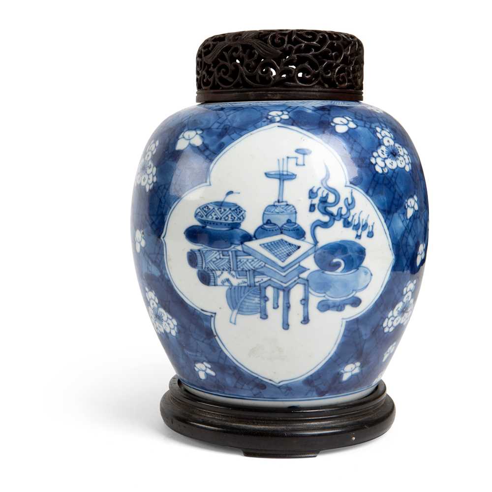 Lot 191 - BLUE AND WHITE GINGER 'ANTIQUITY' JAR
