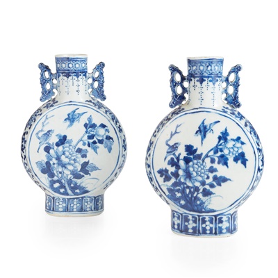 Lot 160 - PAIR OF BLUE AND WHITE MOONFLASKS